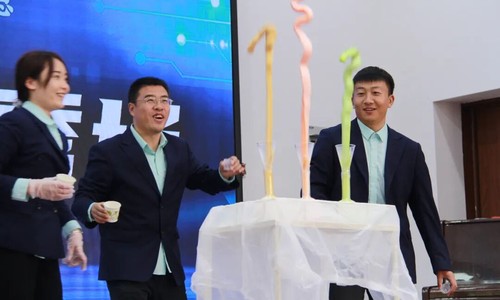 博文學(xué)校小學(xué)部“薪火傳科韻,實踐啟新思”科技節(jié)