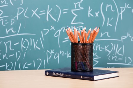 北京东方红学校高中课程体系