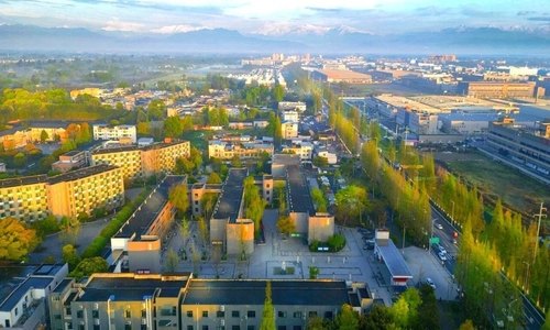 成都市郫都区绵实外国语学校