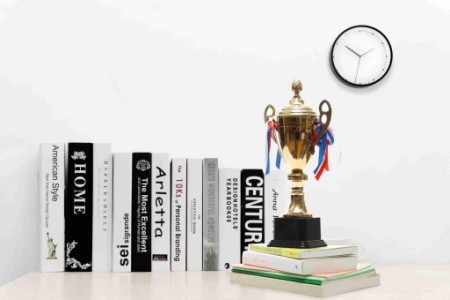 北京市私立汇佳学校官方课程授权认证介绍，并附升学成绩