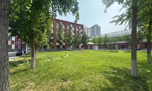 ��԰����ѧУ