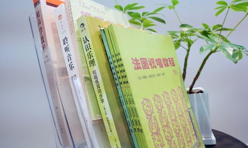 �����ж�������������ʵ��ѧУ