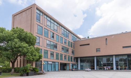 信陽(yáng)航空職業(yè)學(xué)院