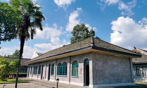 �ɶ��д��ؿ��������ѧУ