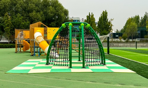 �����г������յ�ѧУ