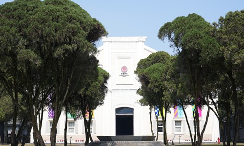 �ɶ��д��ؿ��������ѧУ