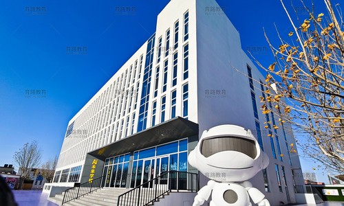 ���Ϲ���˫��ѧУ