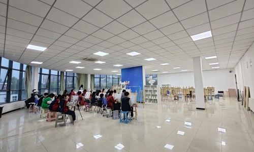 三河市燕橋?qū)W校