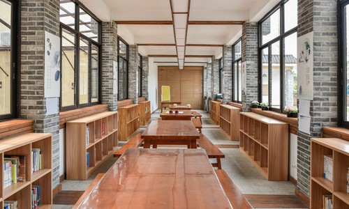 �ɶ��д��ؿ��������ѧУ