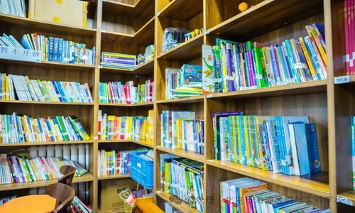 北京市海淀区崛起实验学校