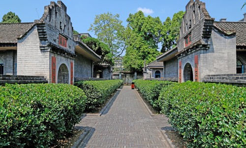 �ɶ��д��ؿ��������ѧУ