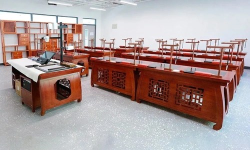 �����������ѧУ