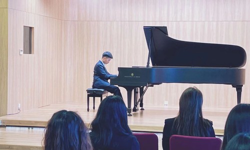 �����������Ƚ�֪���Ĺ��ʸ���-�����ж�������������ʵ��ѧУ