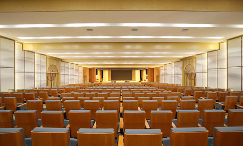 �ɶ���ۯ������ʵ�����ѧУ