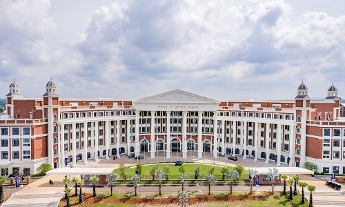 海南英雅盛彼德學校