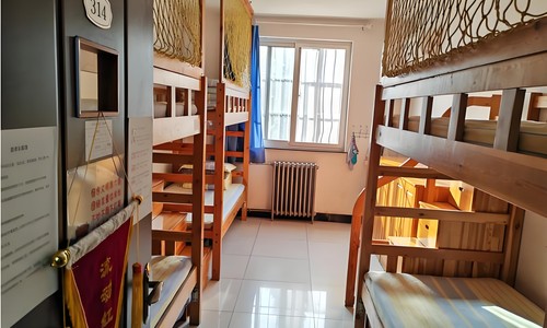 �����ٵ�Сѧ