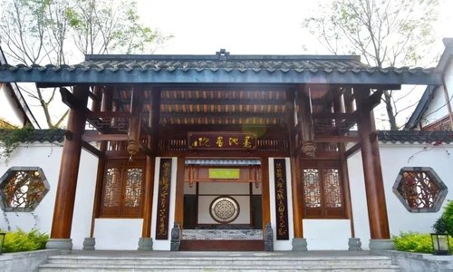 �ɶ���ۯ������ʵ�����ѧУ