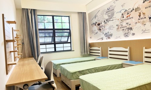 �ɶ��д��ؿ��������ѧУ