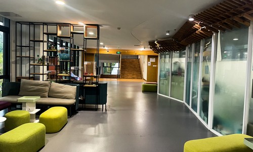 �����г������յ�ѧУ