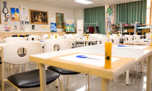 北京新府学外国语学校(国内班)