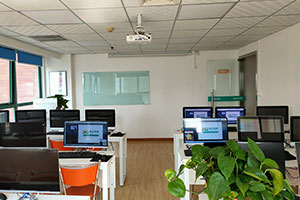 恒企会计培训学校电脑教室